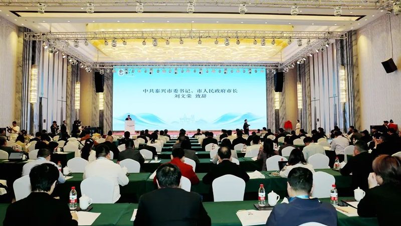 亚敏胶粘剂在成都的应用与选择要点
